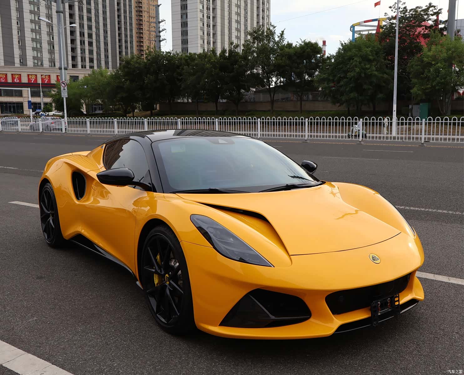 Lotus EMIRA