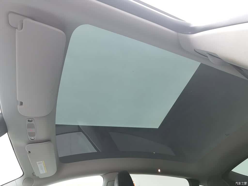 Tesla Model Y, 2022 14