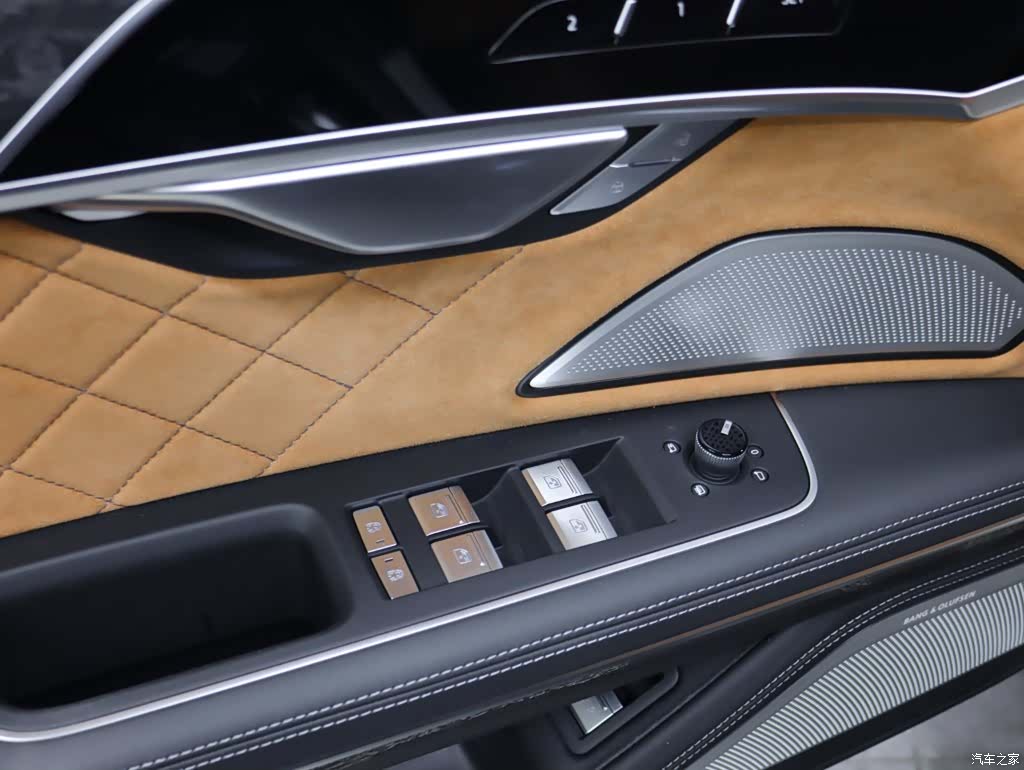 Audi A8L, 2026 28
