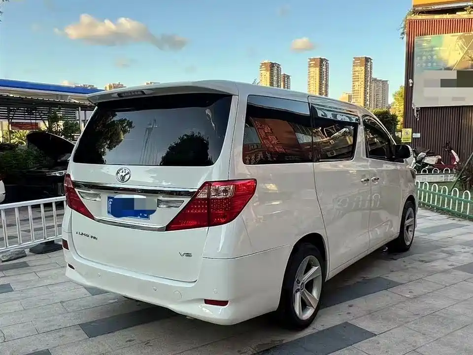 Toyota Elfa Toyota Elfa