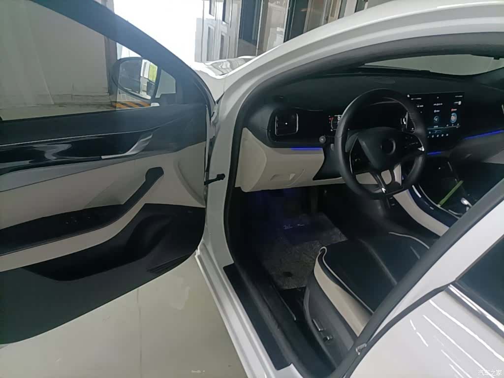 BYD Qin, 2021 16