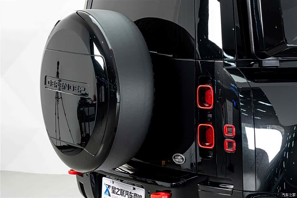 Land Rover Defender, 2024 9