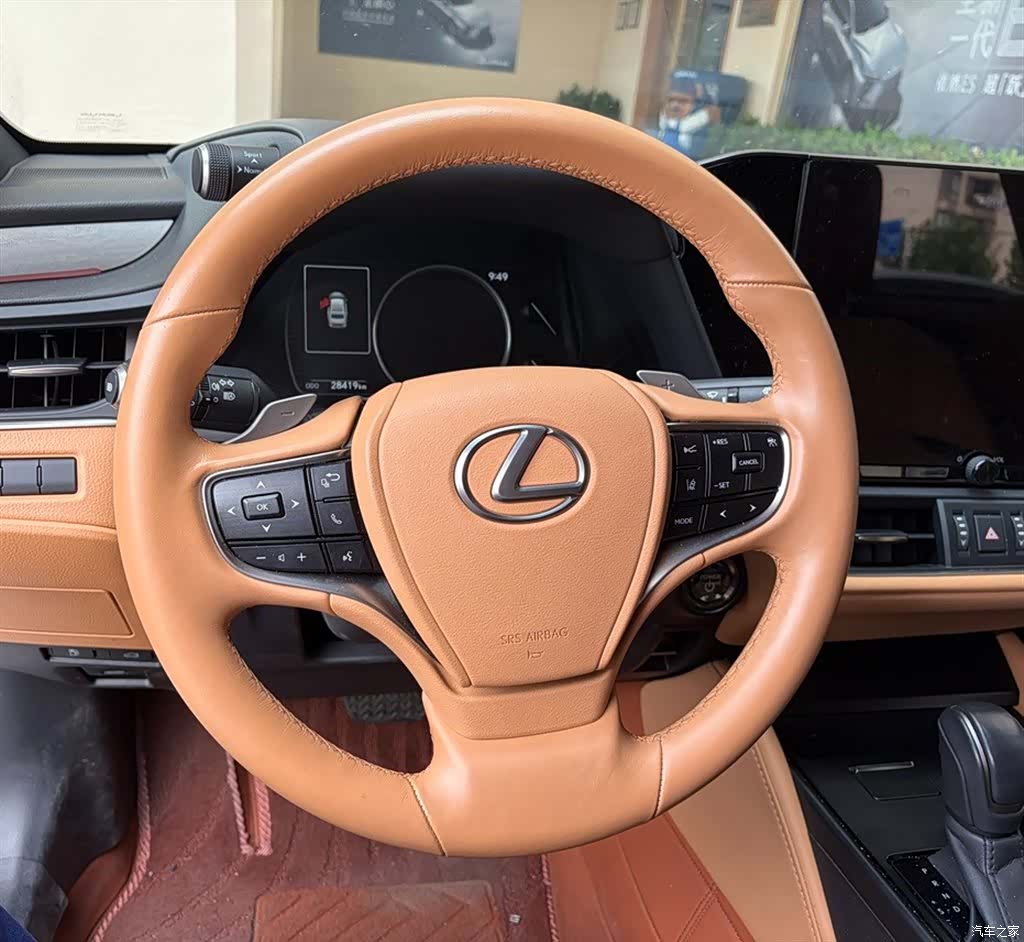 Lexus ES, 2025 7
