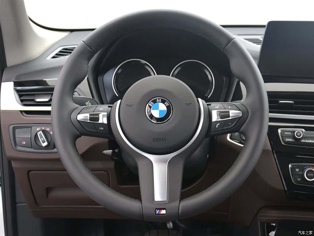 BMW X1, 2021 11