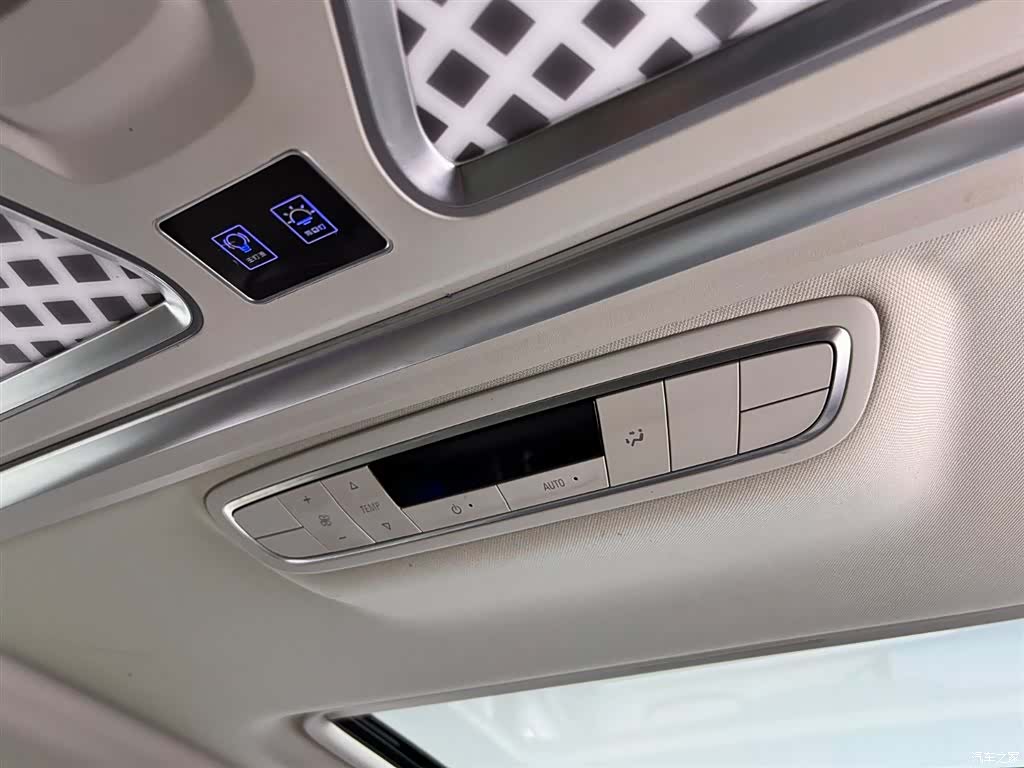 Buick GL8, 2022 26