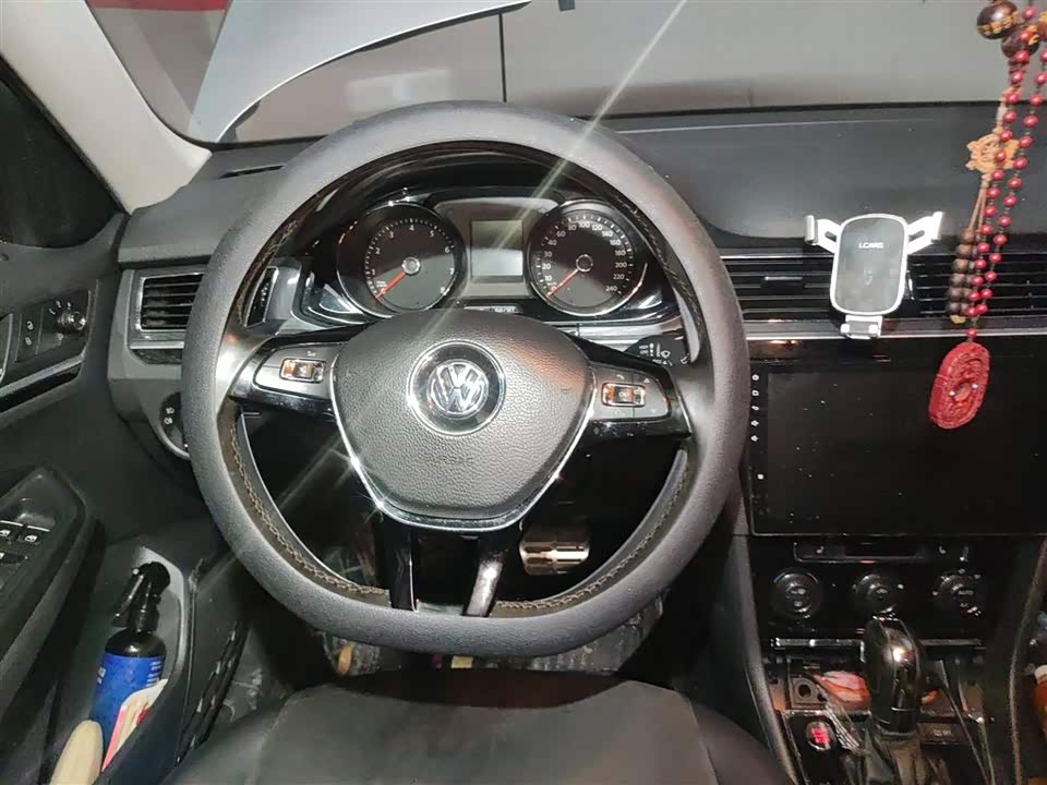 Volkswagen C-TREK Wei Collar