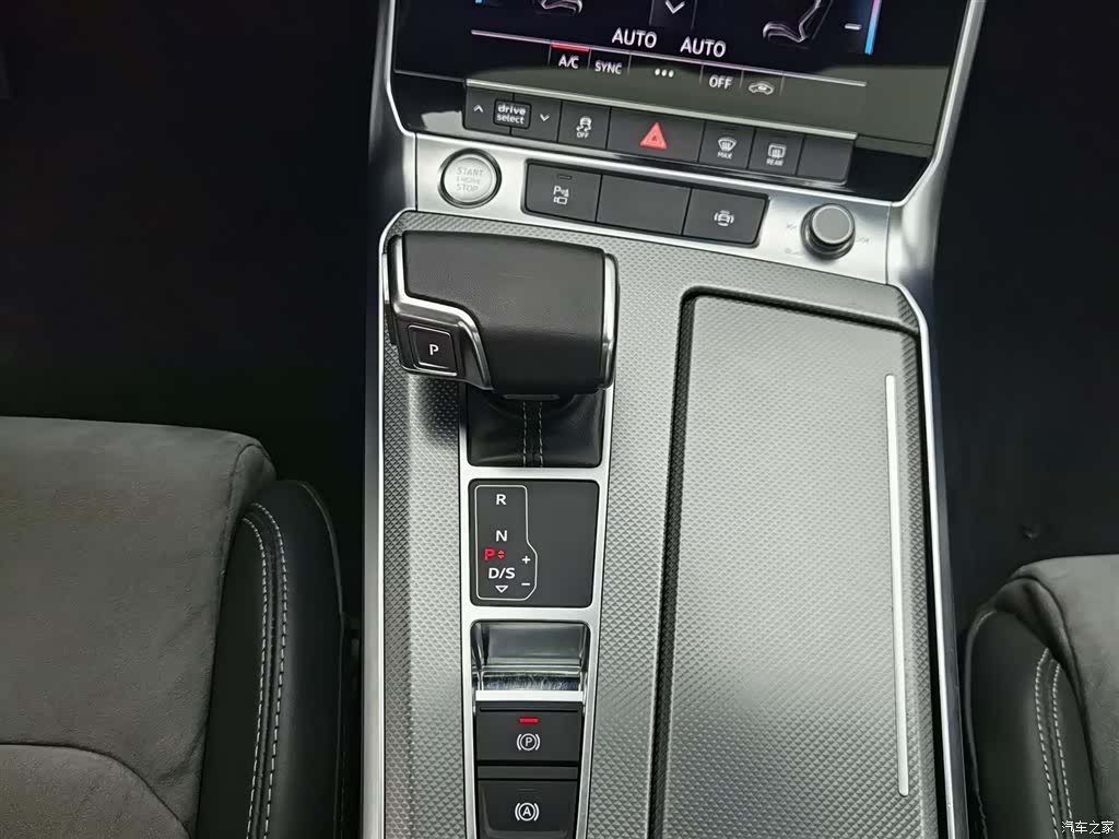 Audi A6L, 2020 13