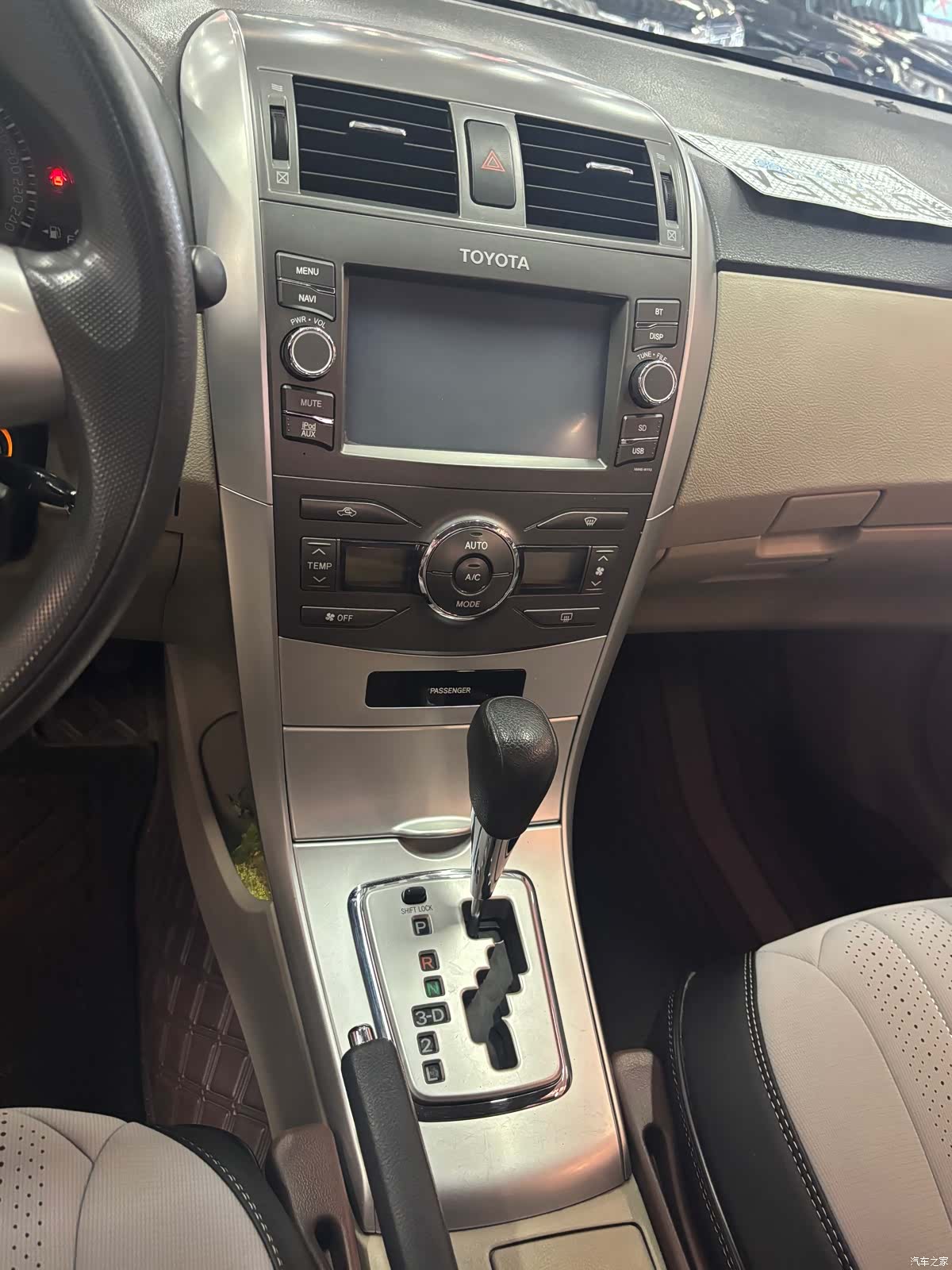 Toyota Corolla, 2012 все фото