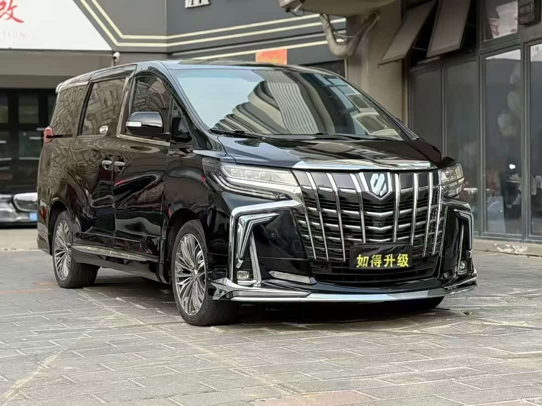Toyota Alphard, 2011 3