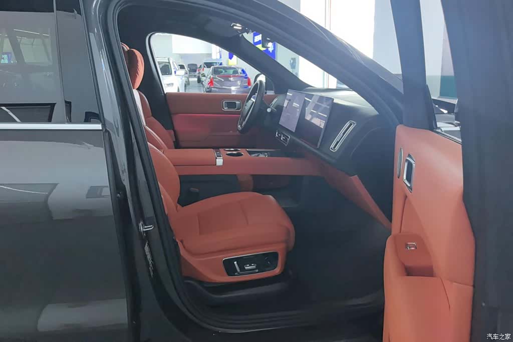 Li Auto L8, 2025 8