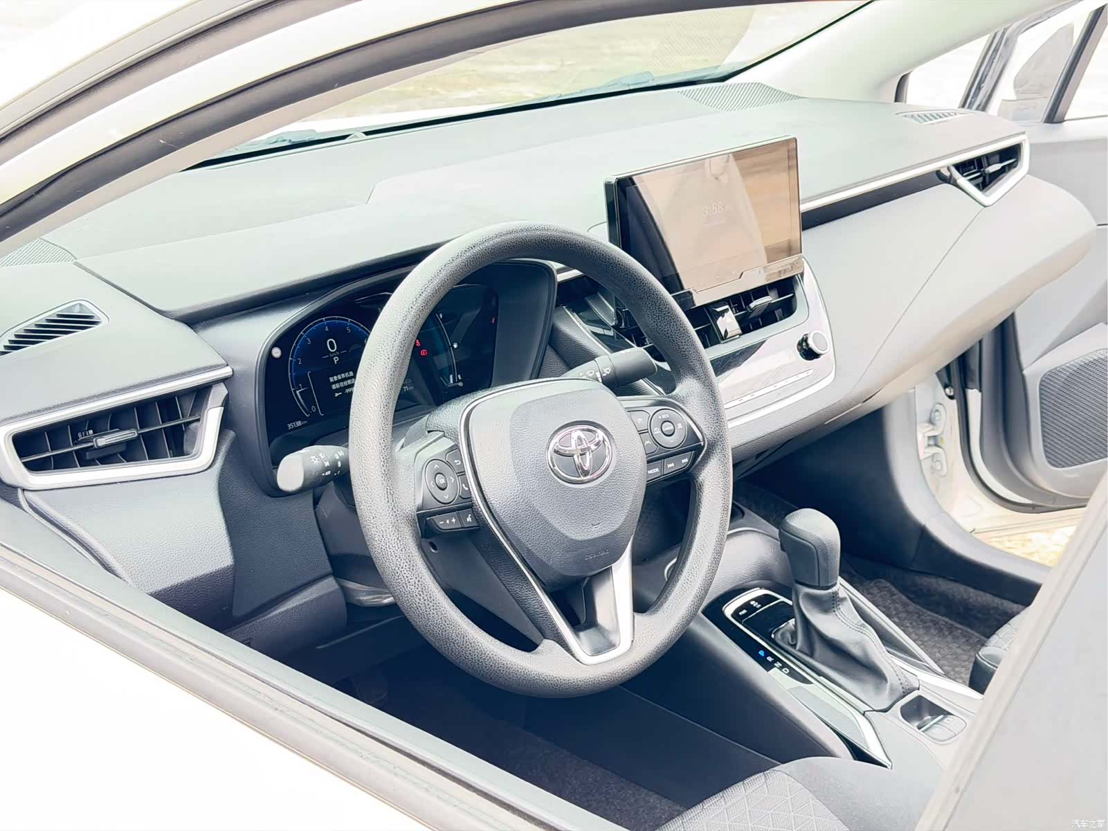 Toyota Corolla, 2023 13