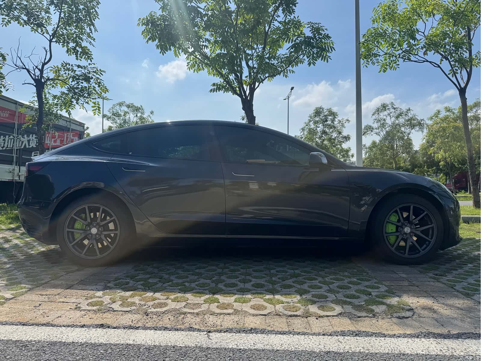 Tesla Model 3, 2020 все фото
