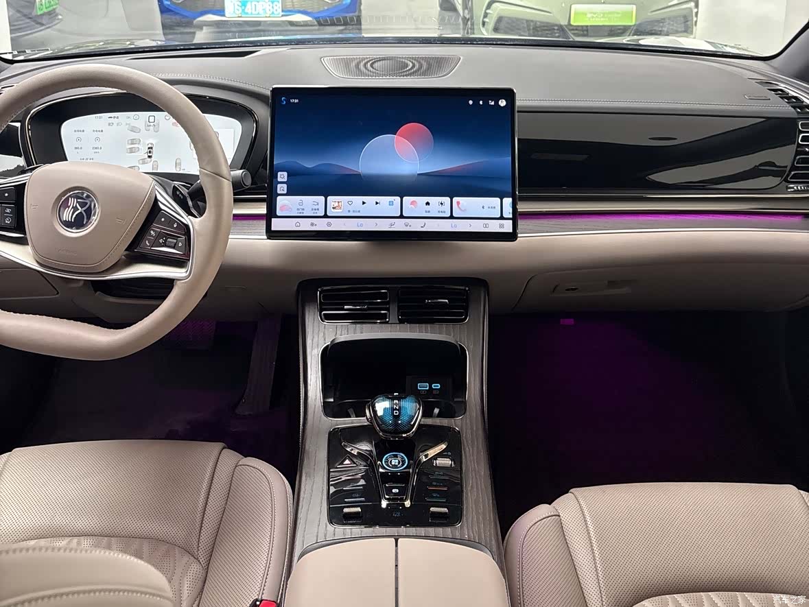 BYD Han, 2025 10