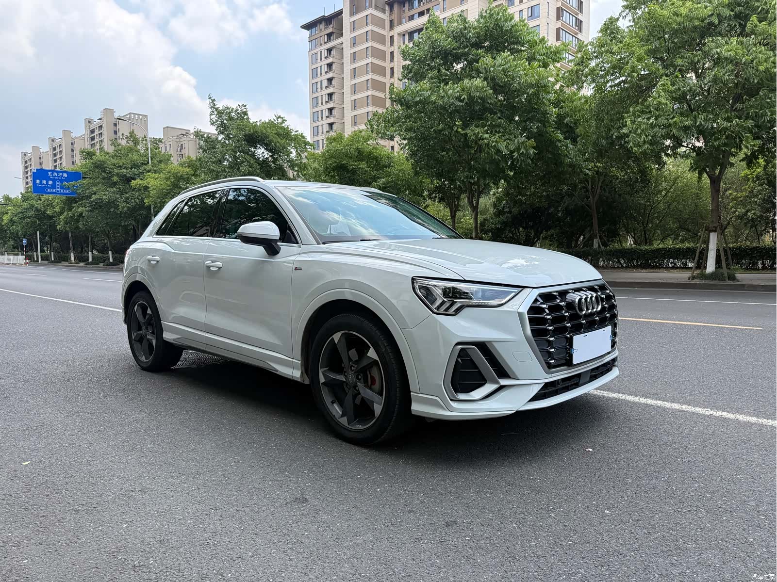 Audi Q3, 2019 3