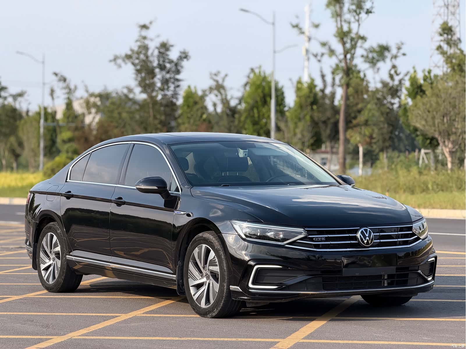Volkswagen Magotan, 2021 3