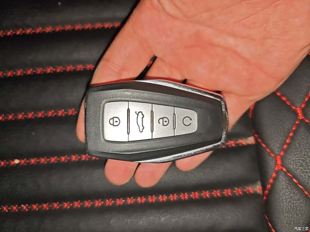 Geely Emgrand, 2020 9