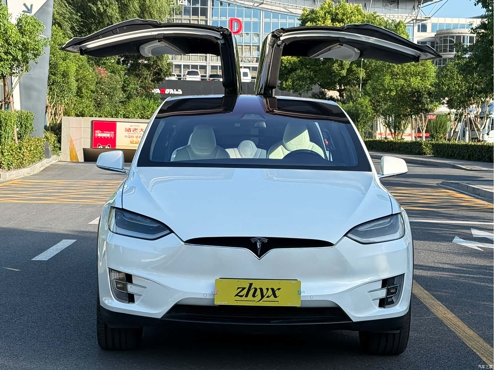 Tesla Model X, 2017 2