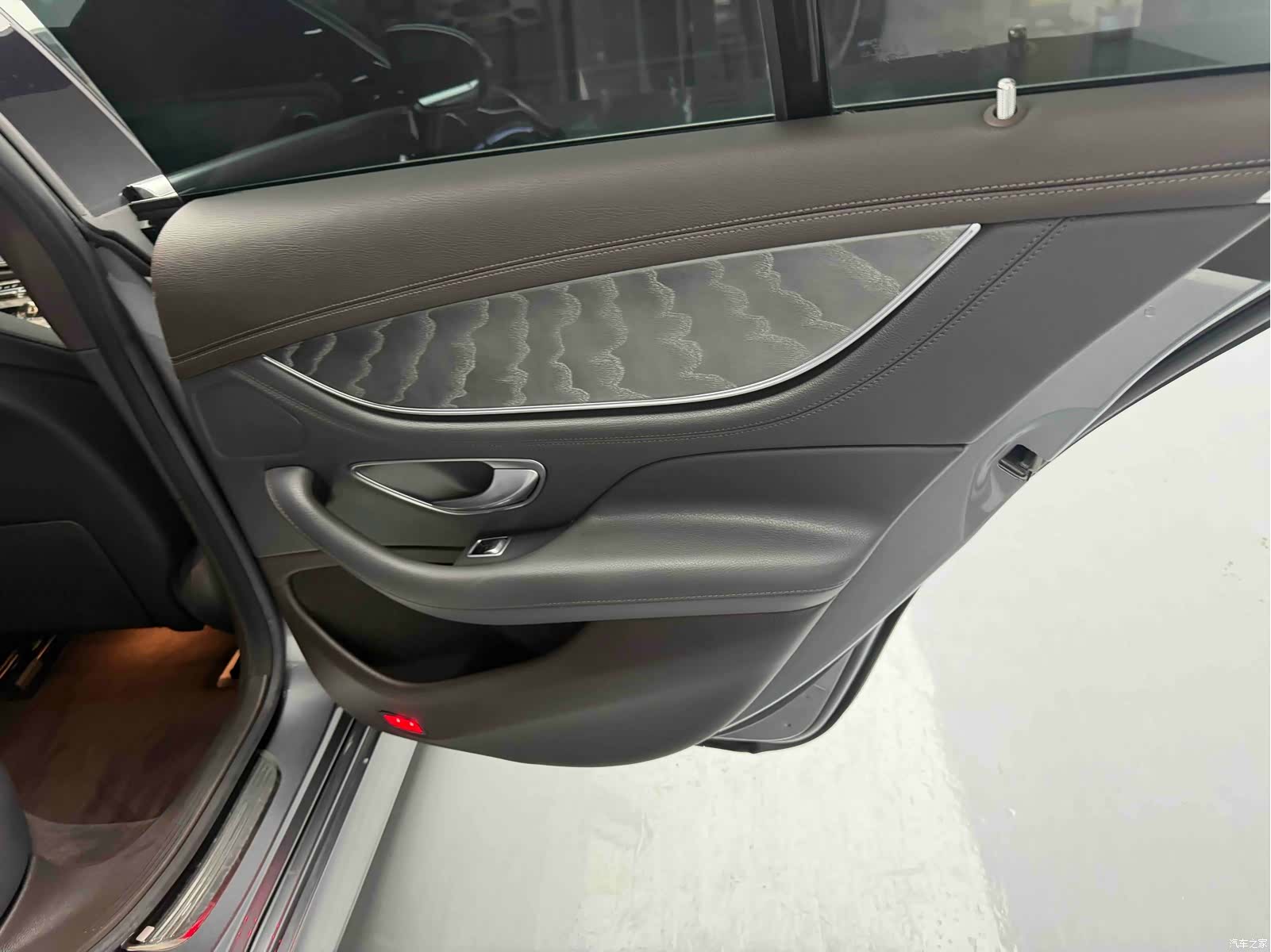Mercedes-Benz CLS, 2019 19