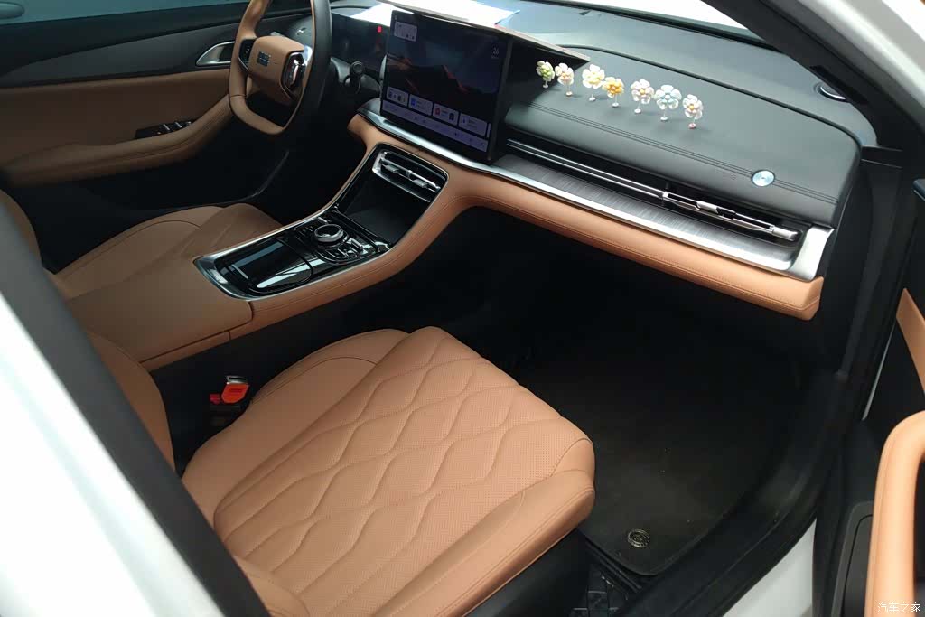 Geely A7, 2025 8