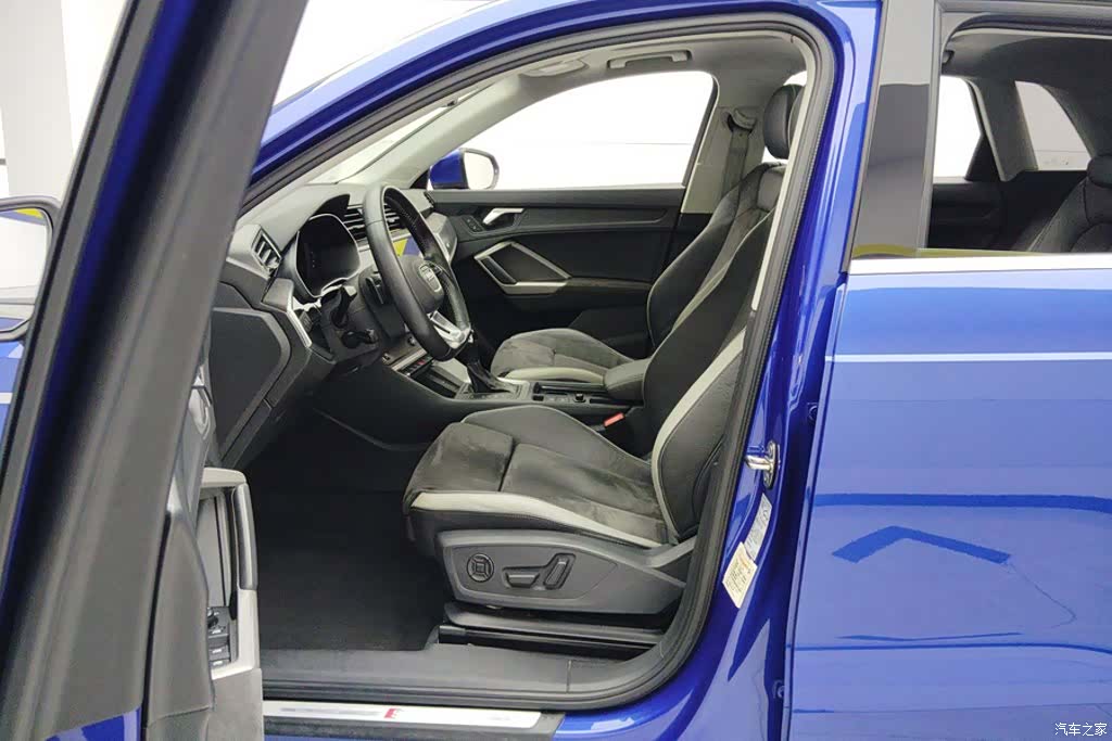 Audi Q3, 2021 9