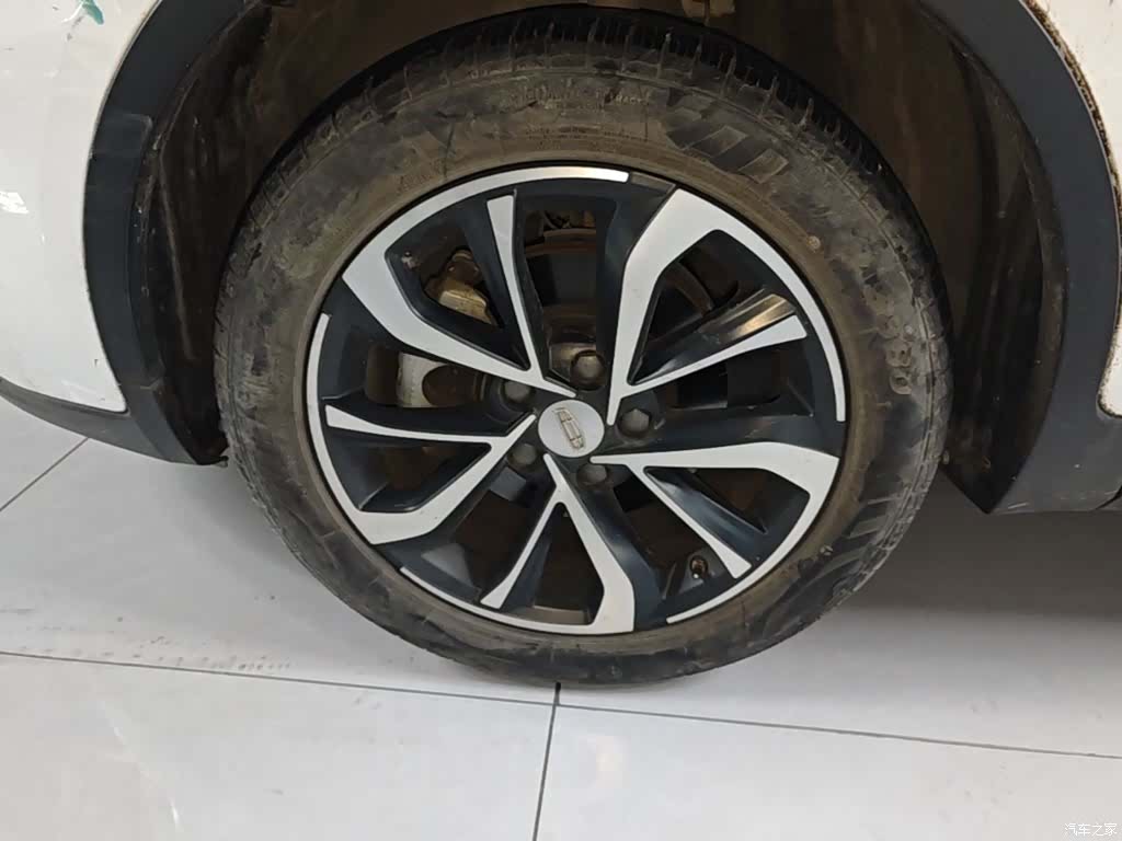 Geely Emgrand, 2020 23