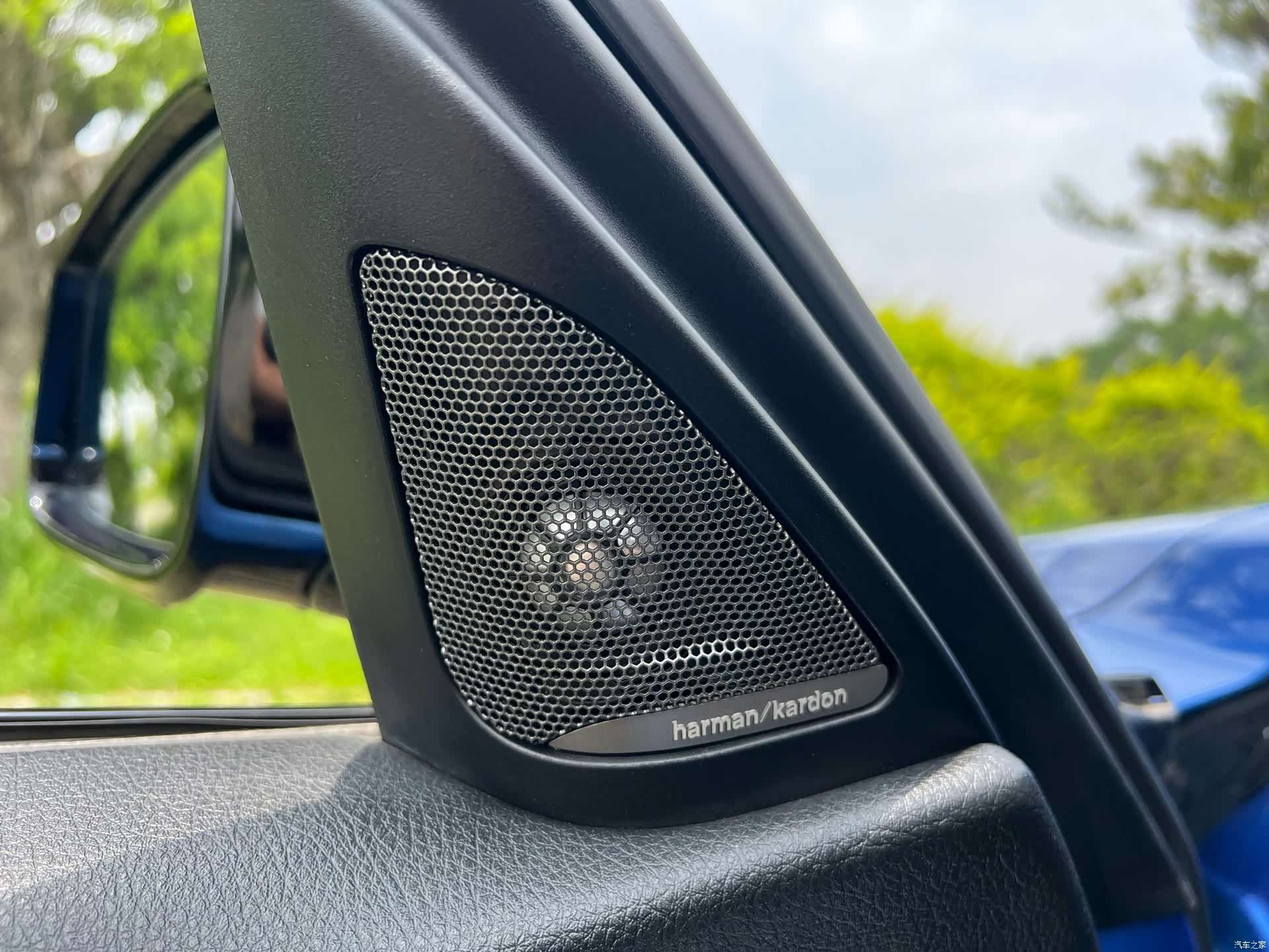 BMW 3 Series, 2017 все фото