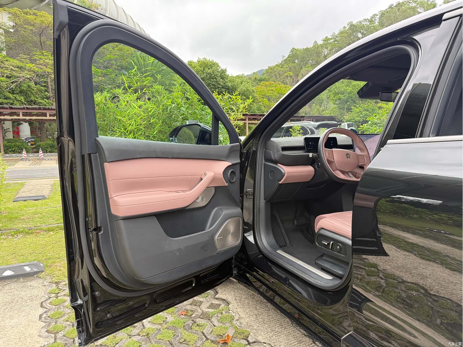 NIO EC6, 2025 7