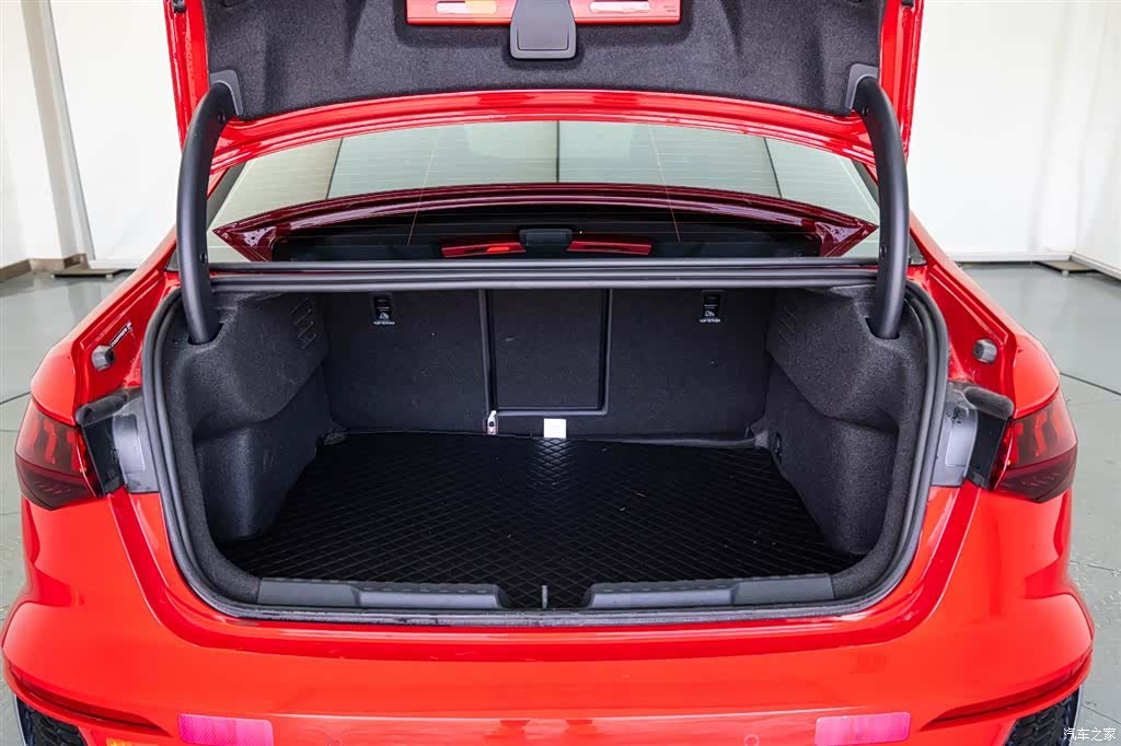 Audi A3, 2023 21