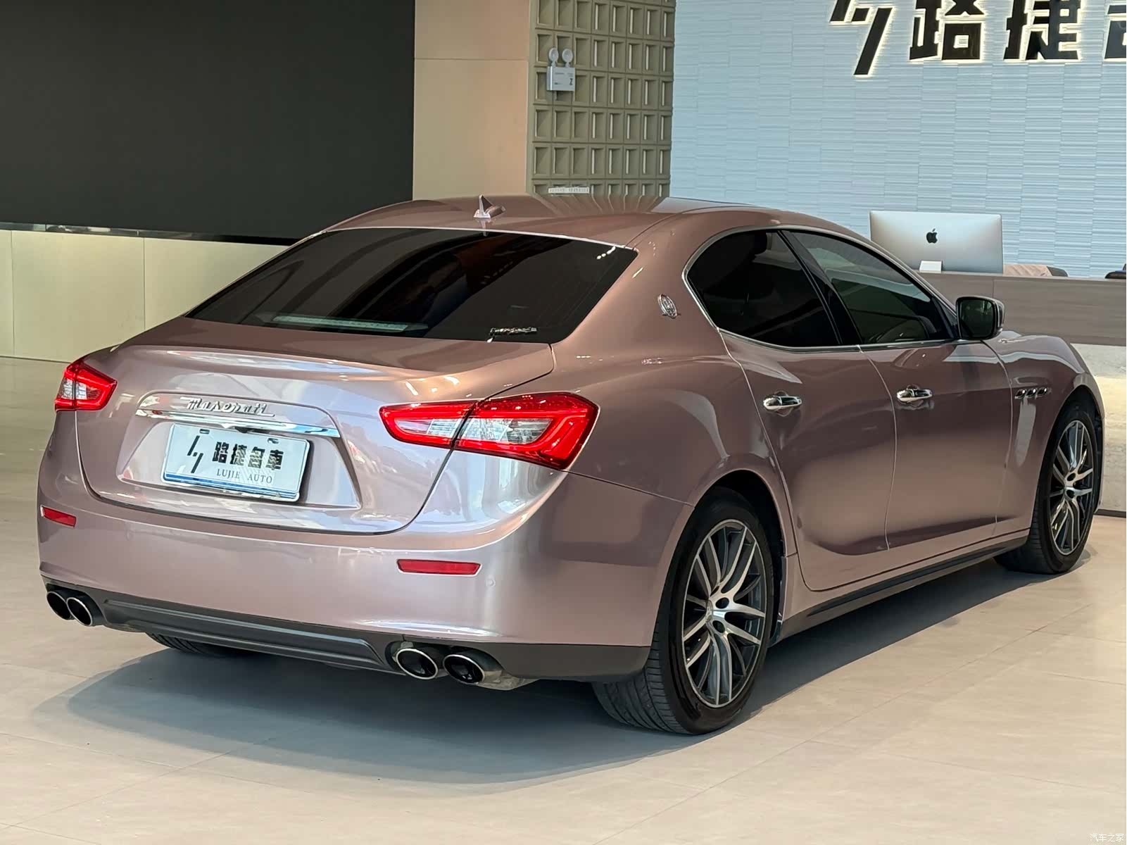 Maserati Ghibli, 2016 6