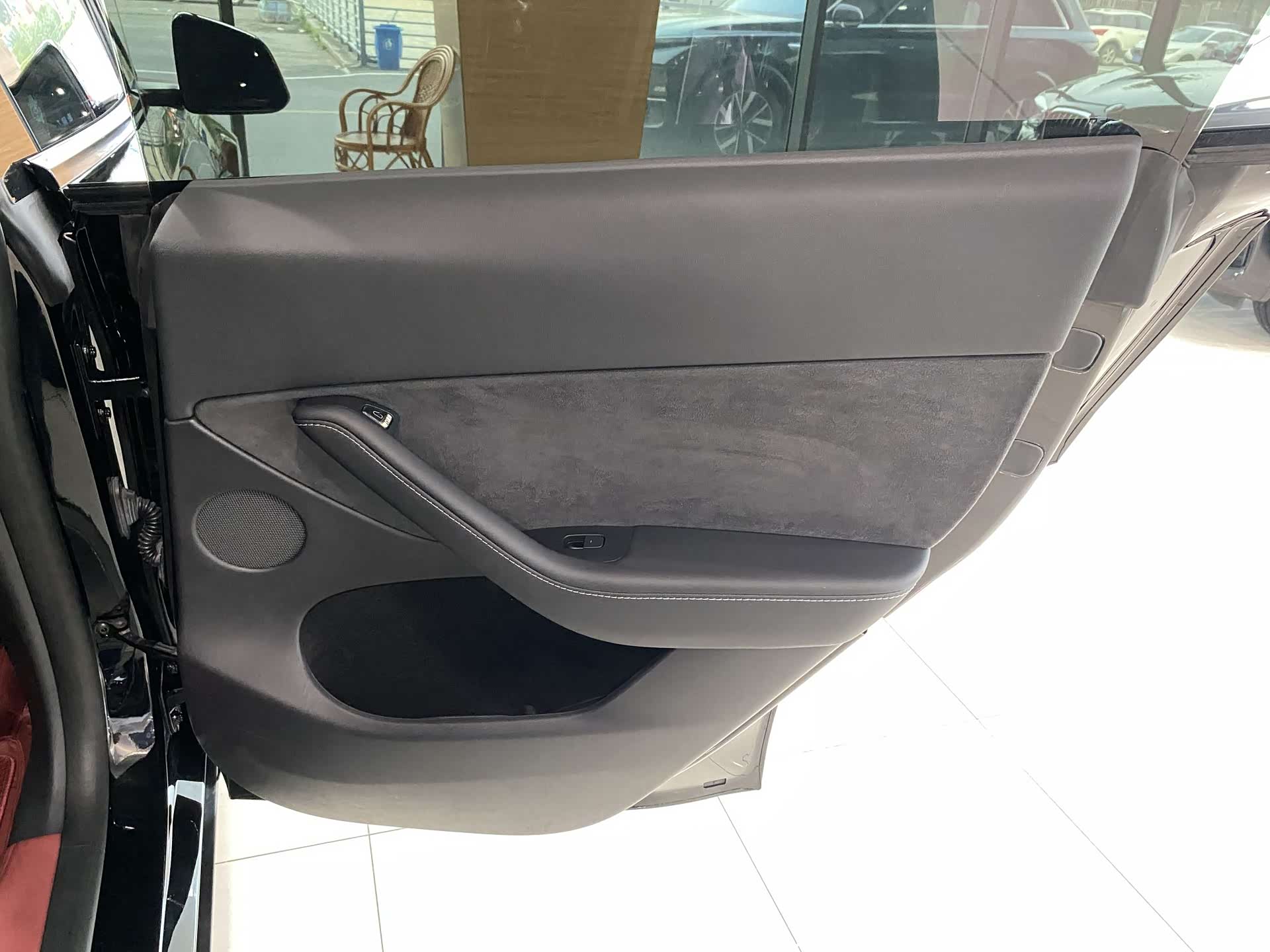 Tesla Model Y, 2023 14