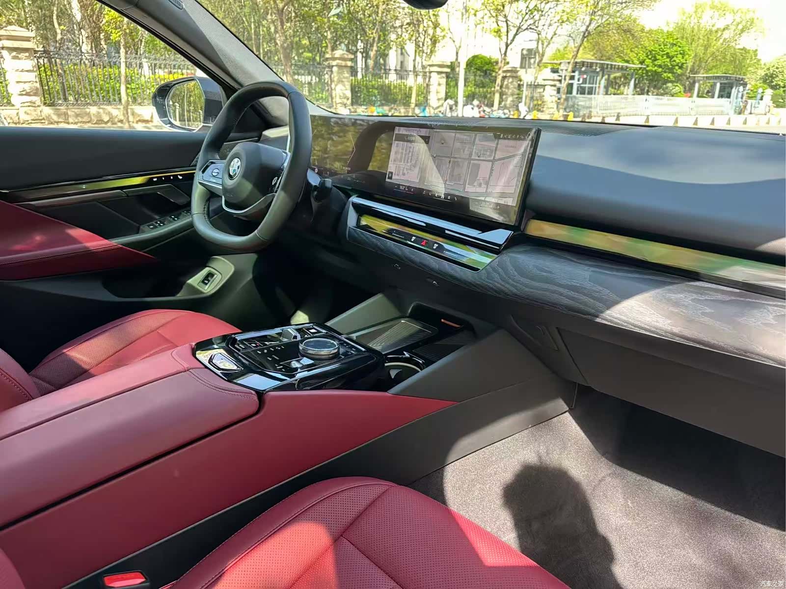 BMW 5 Series, 2025 11
