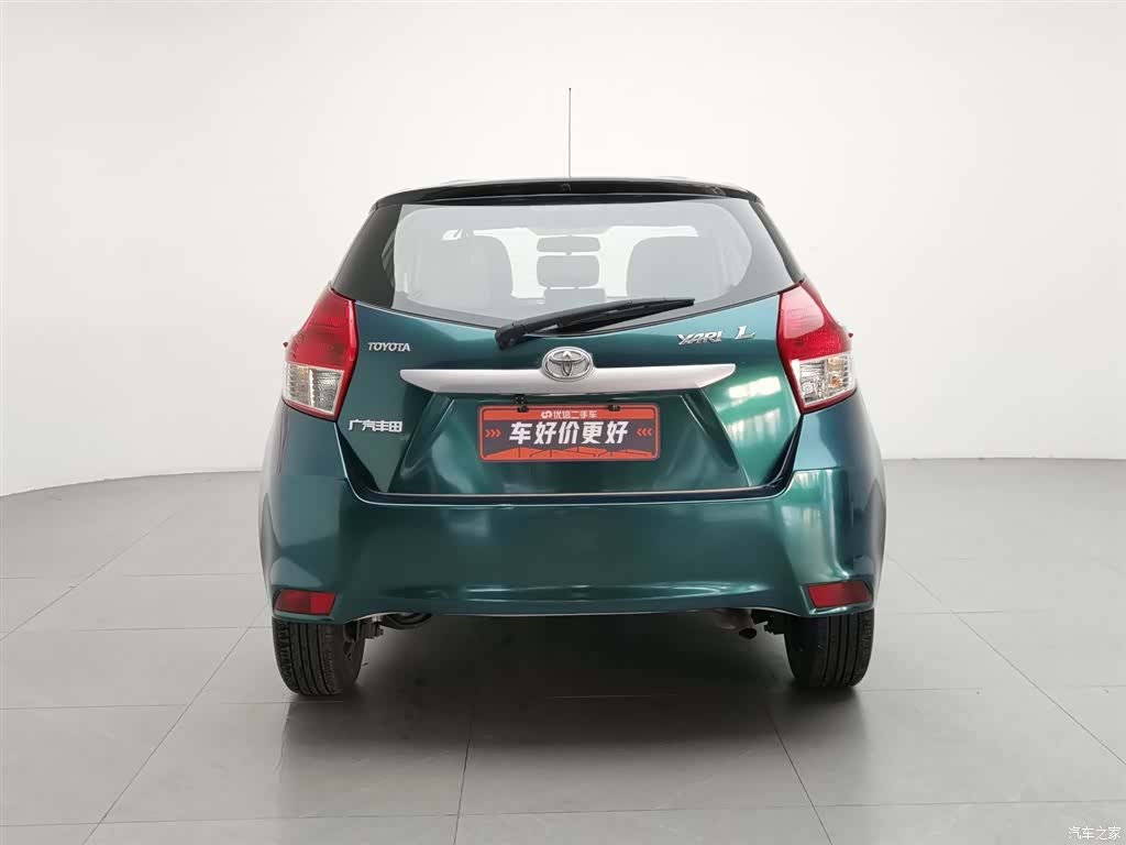 Toyota YARiS L, 2015 4