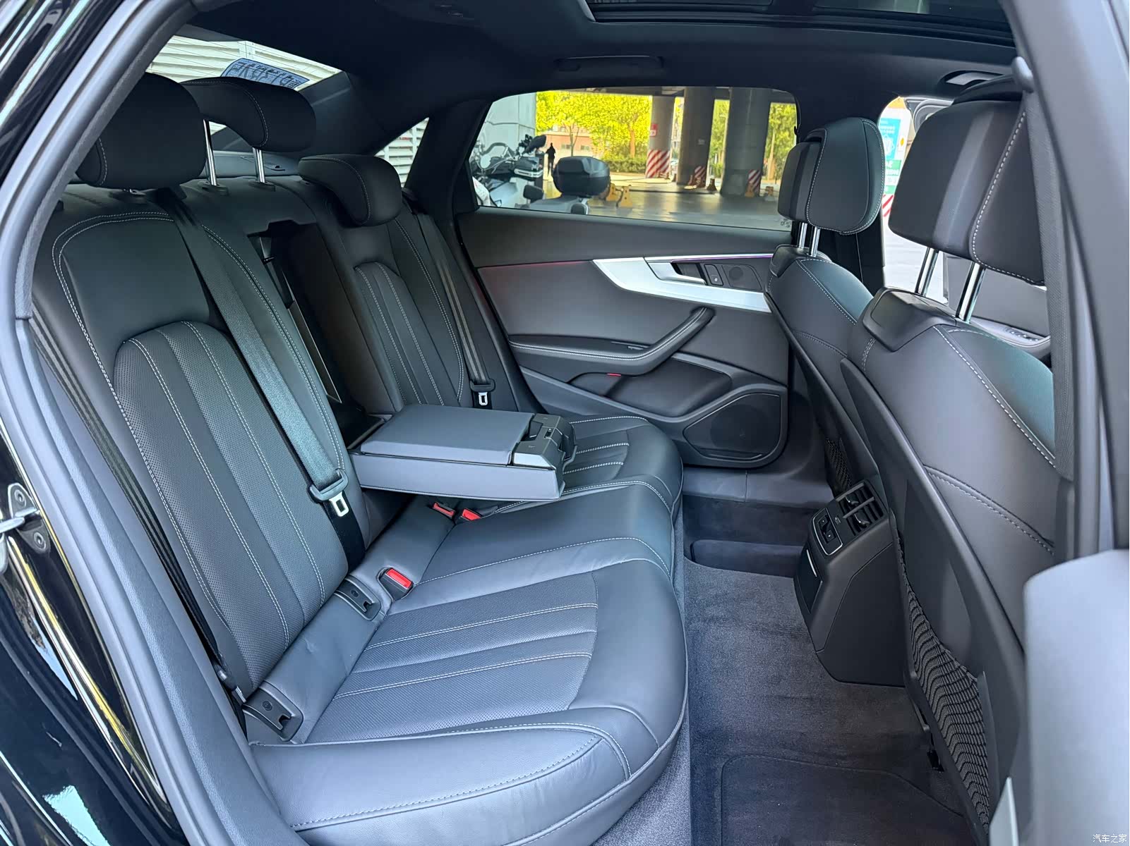 Audi A4L, 2023 9