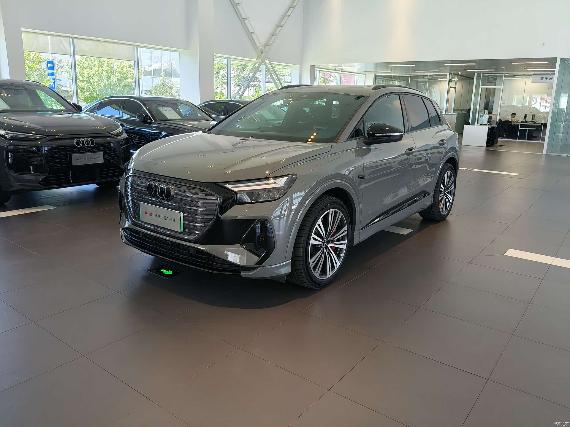 Audi Q4 e-tron, 2024 1