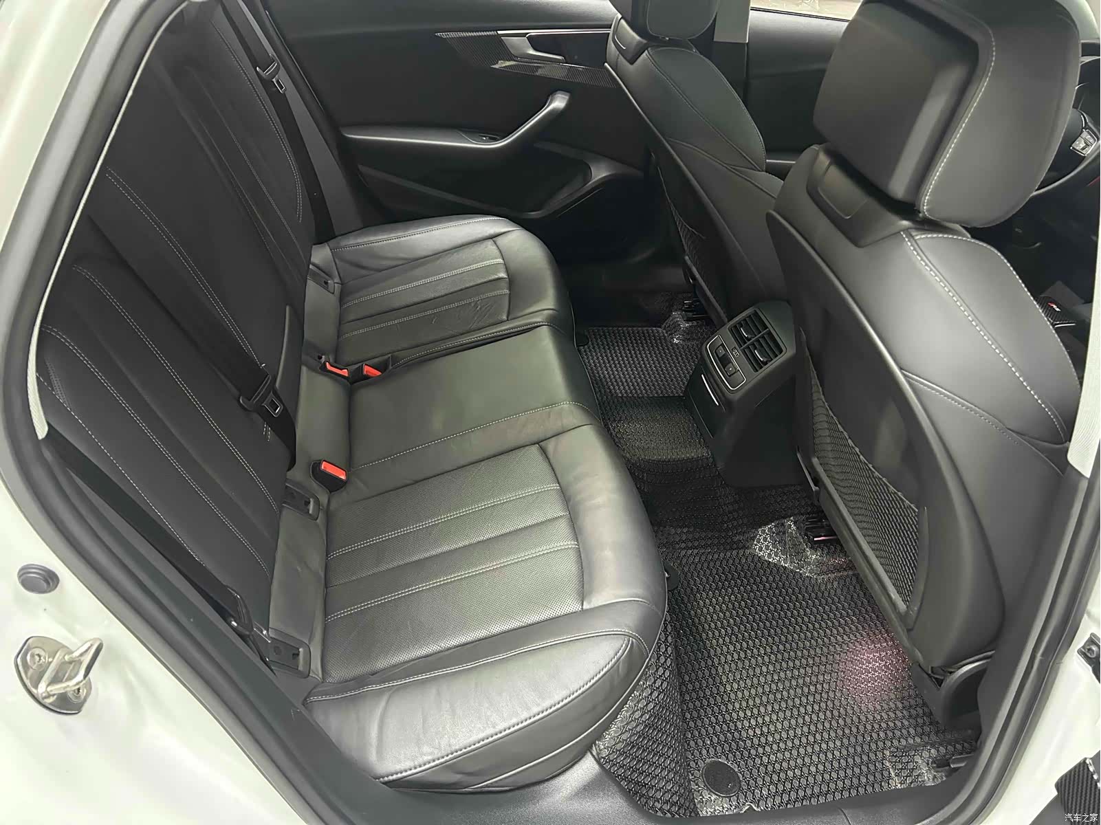 Audi A4L, 2021 10
