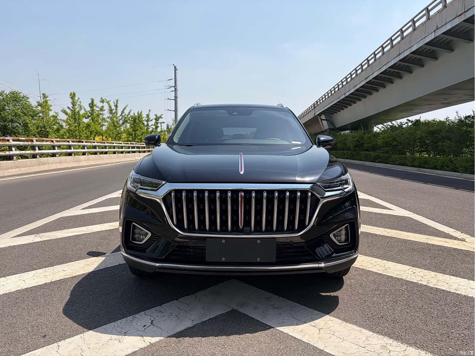 Hongqi HS5, 2023 2