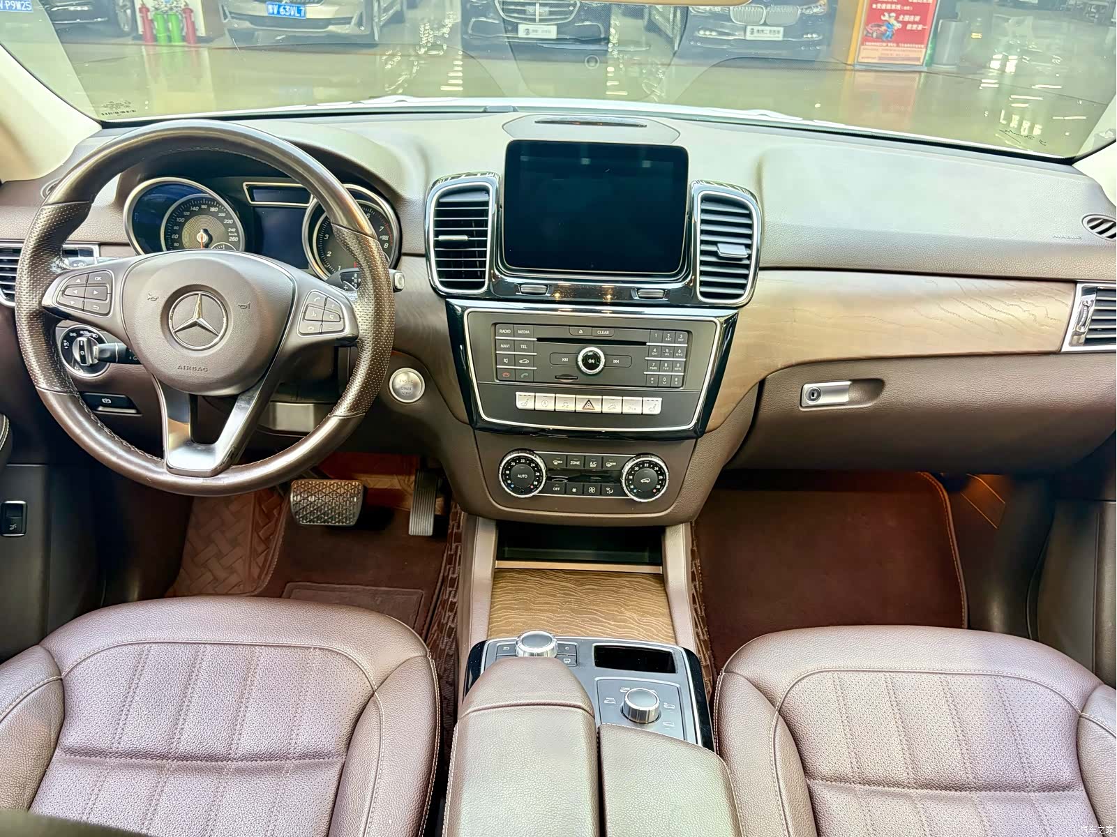 Mercedes-Benz GLE, 2017 6