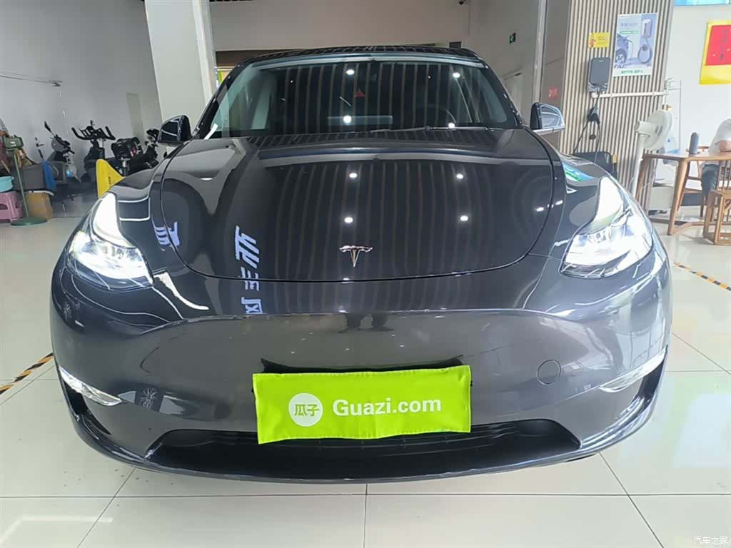 Tesla Model Y, 2024 3