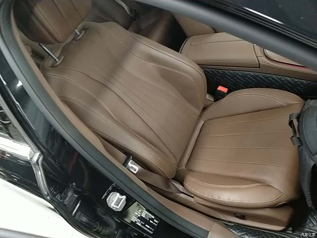 Mercedes-Benz E-Class, 2022 25