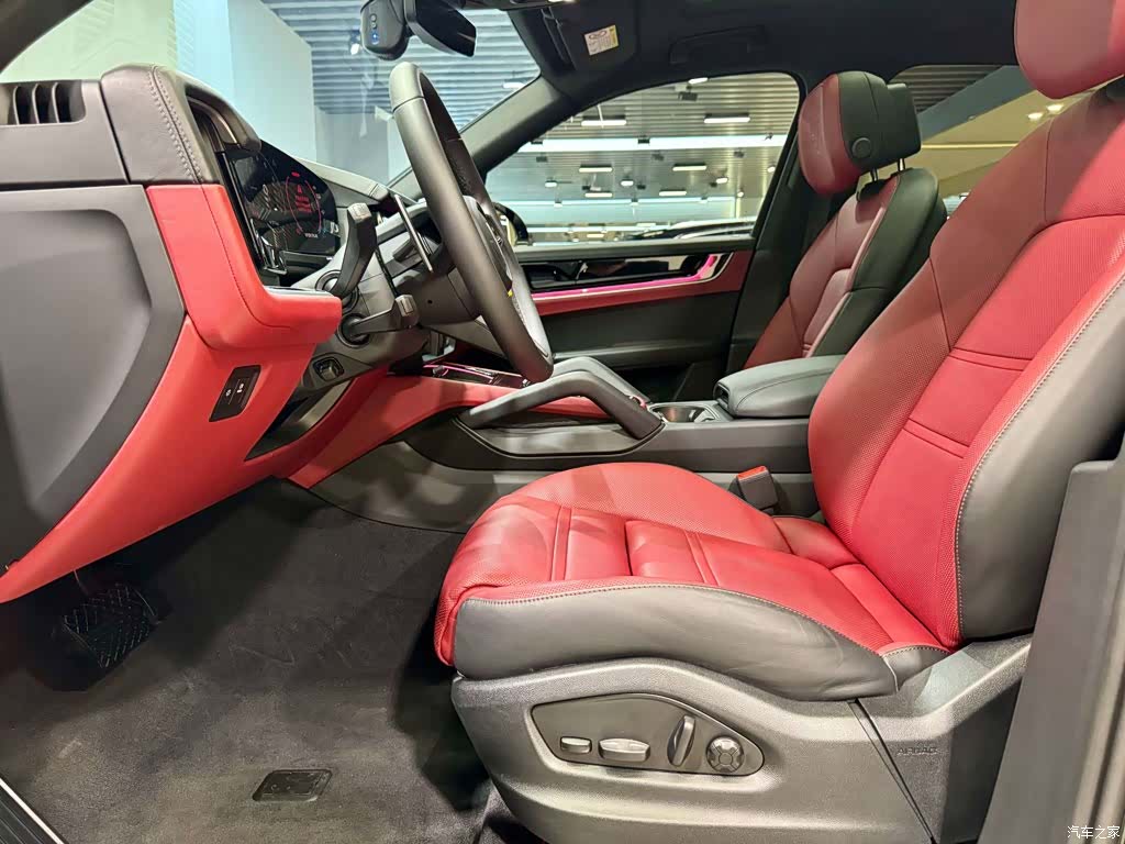 Porsche Cayenne, 2025 18