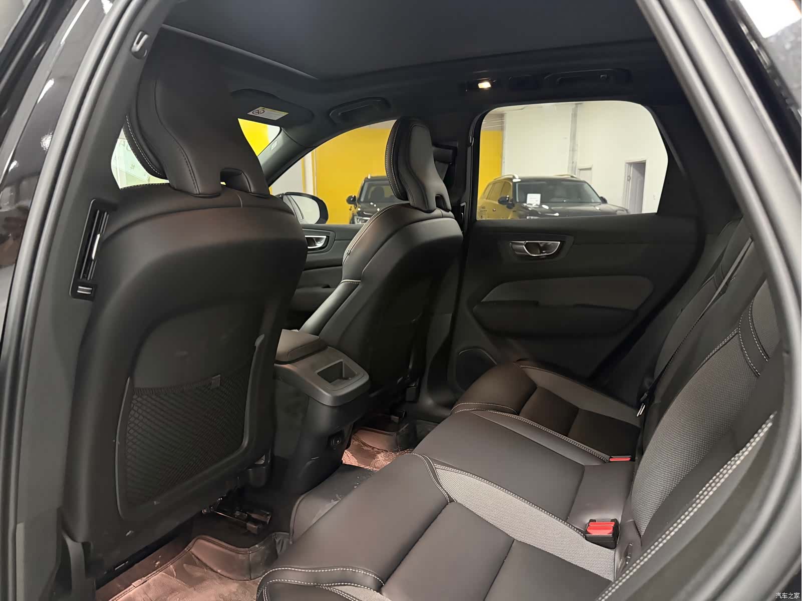 Volvo XC60, 2025 6