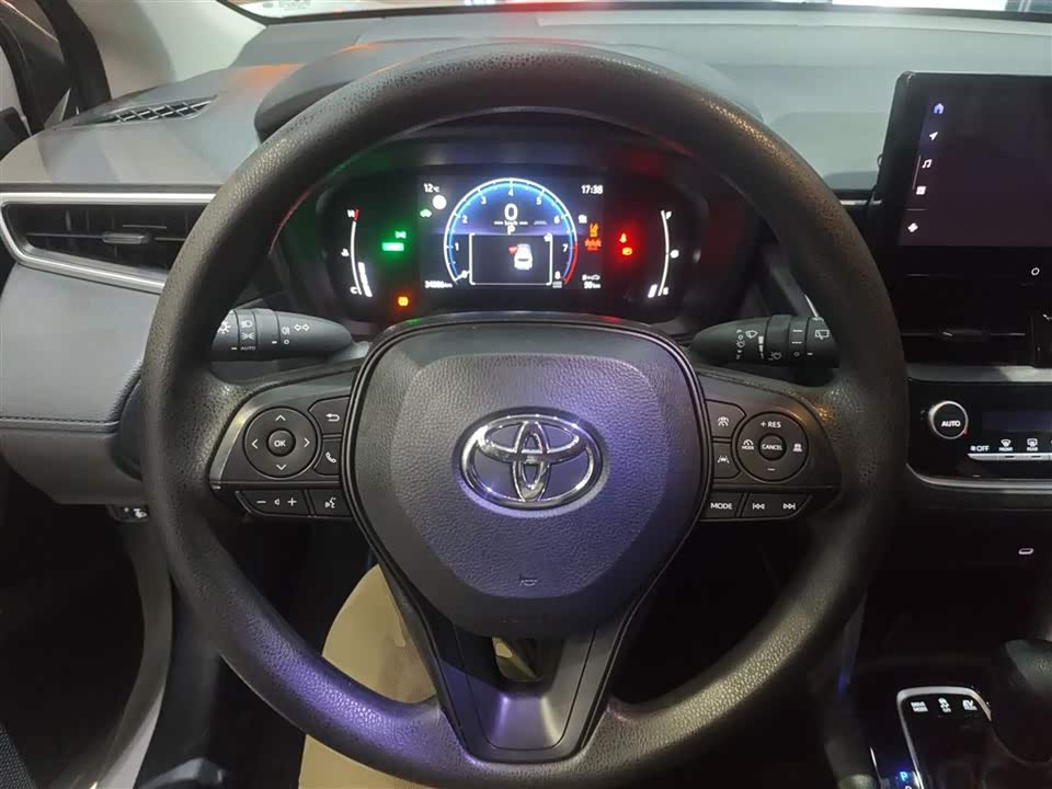 Toyota Corolla Sharp amplifier