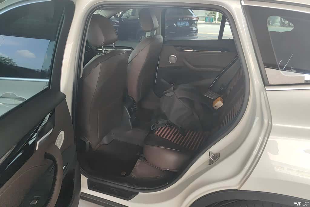 BMW X1, 2021 11