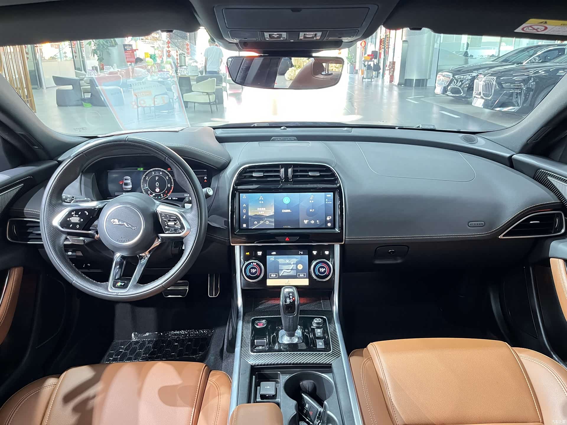 Land Rover XEL, 2024 все фото