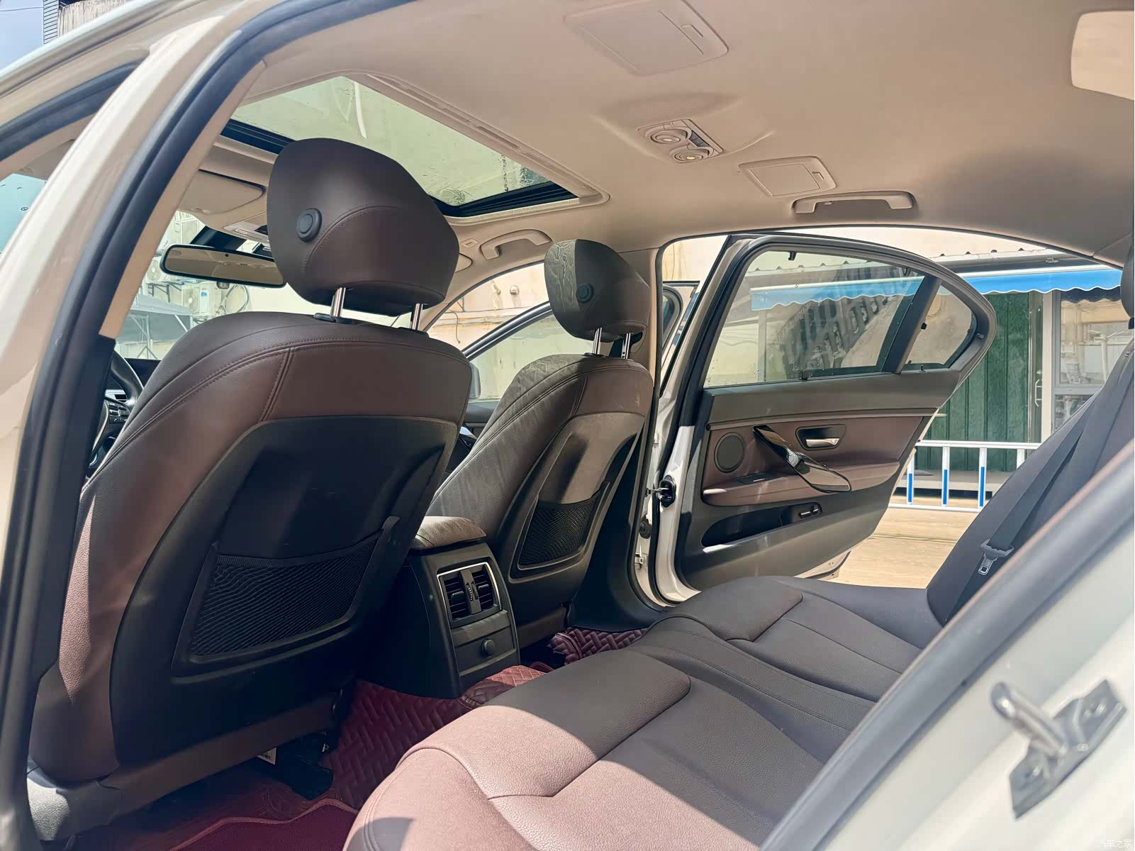 BMW 3 Series, 2019 все фото