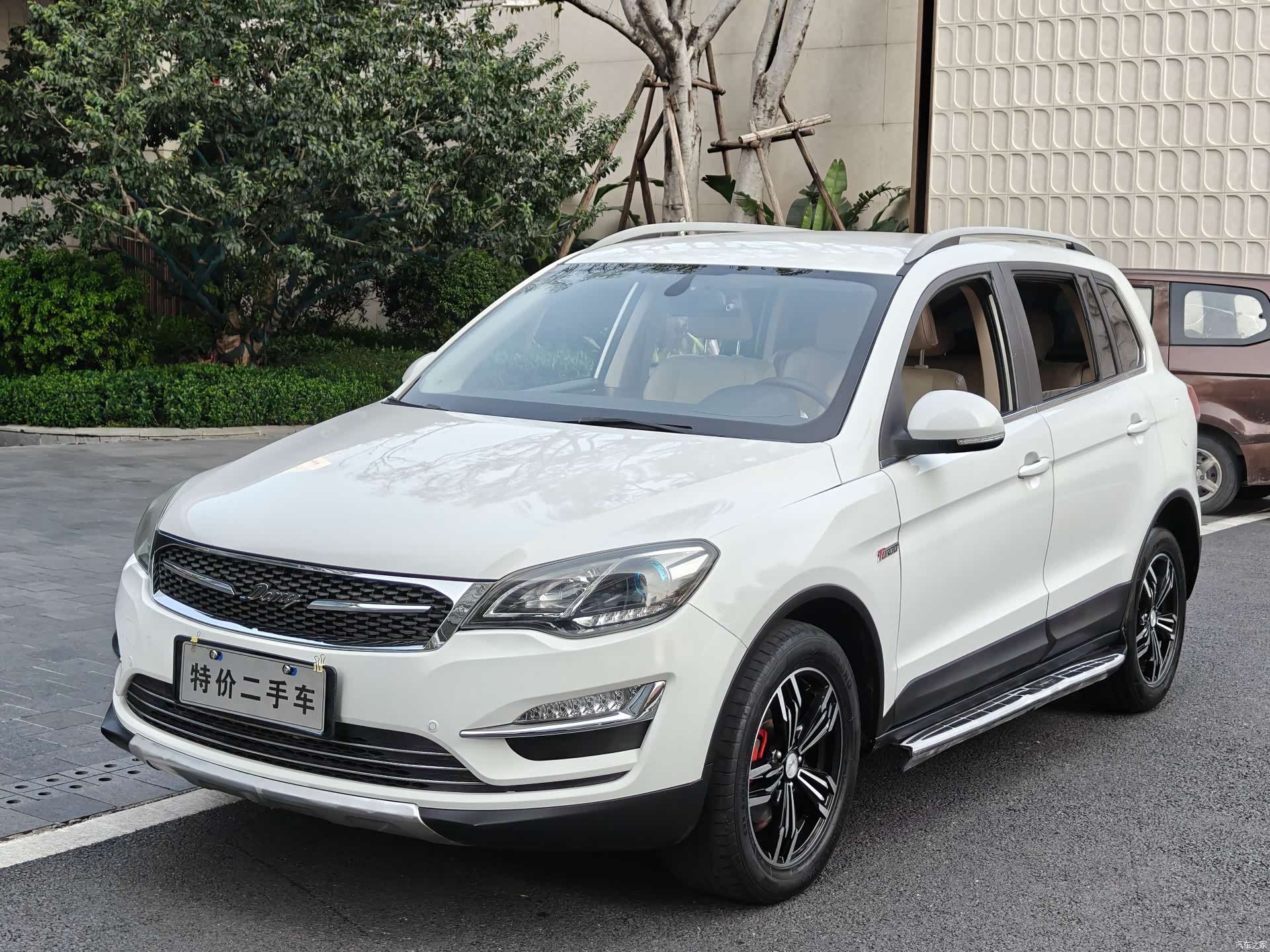 Zotye X5, 2017 1