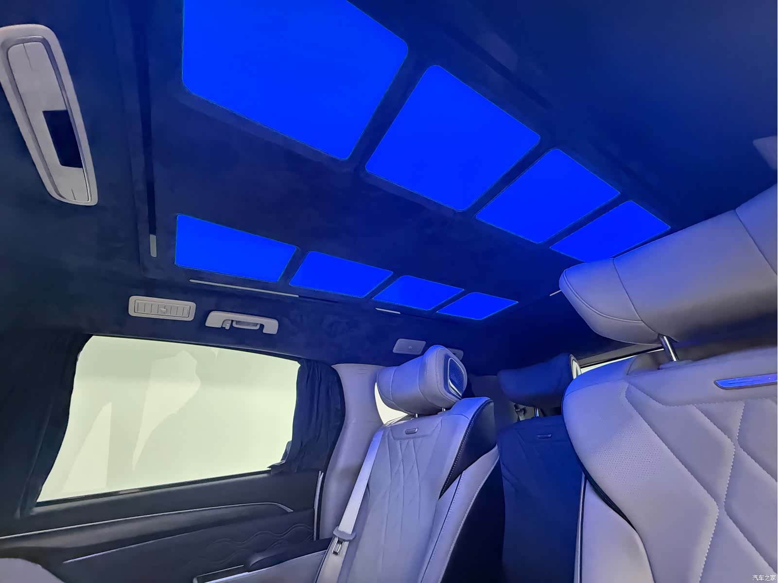 Buick GL8, 2022 10