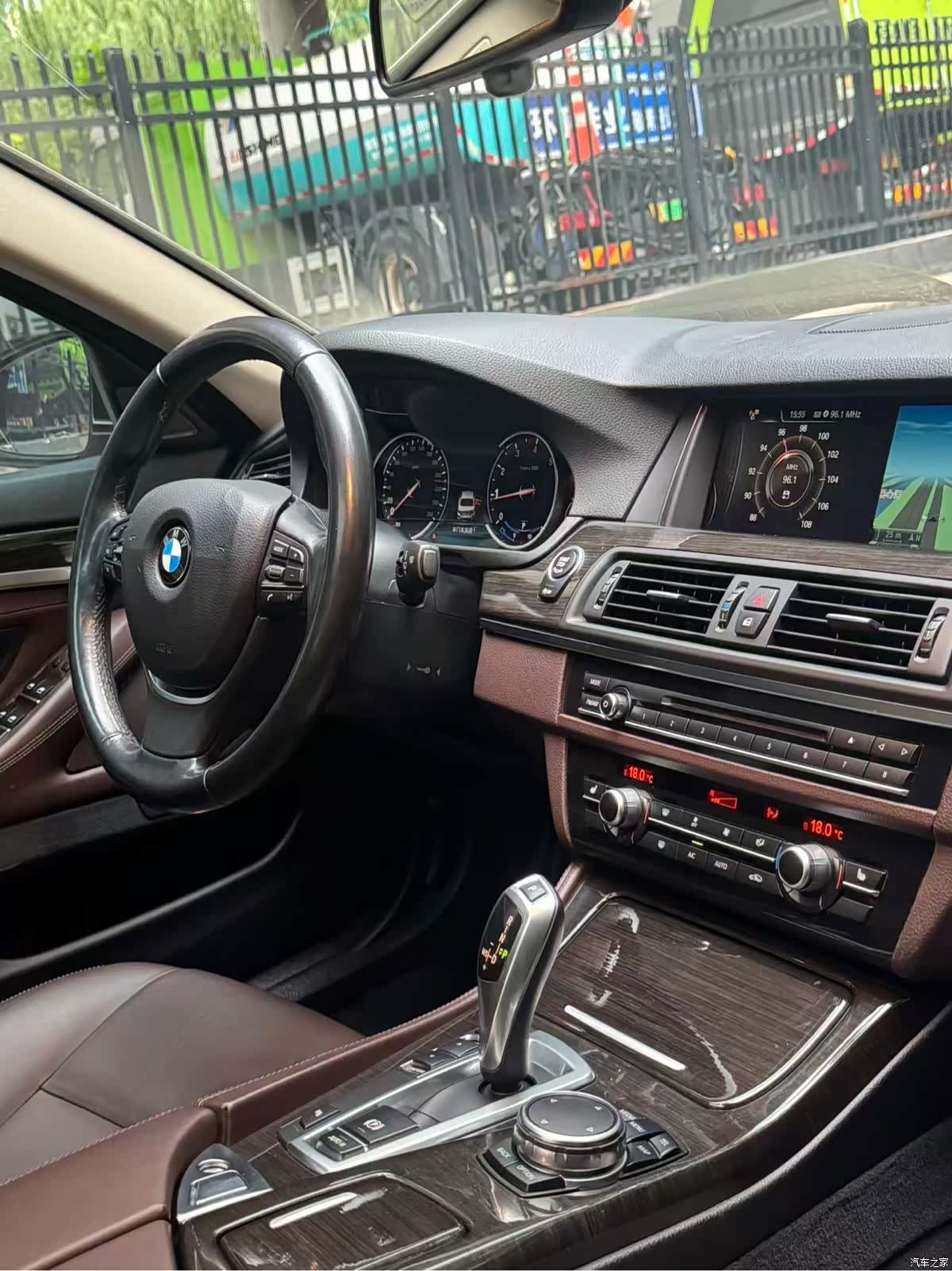 BMW 5 Series, 2017 12