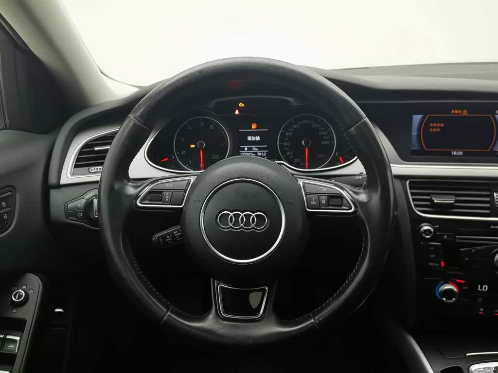 Audi A4L, 2016 11