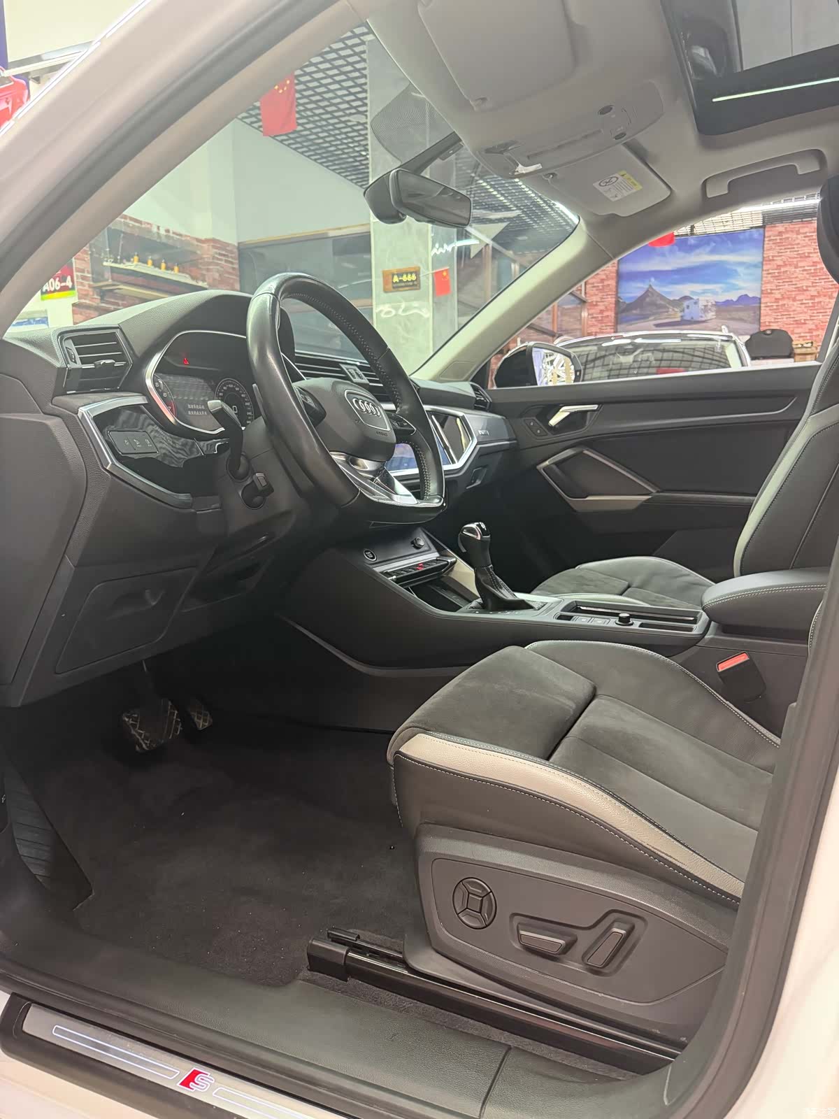 Audi Q3, 2022 12